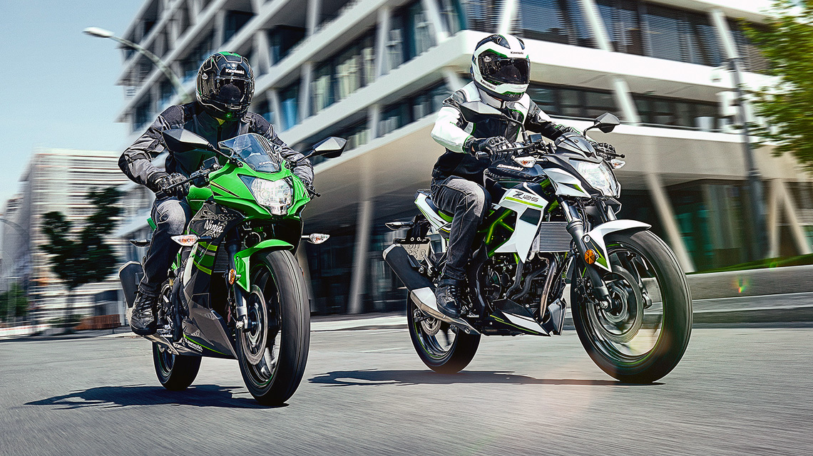 Bild_2: Motorradfahrender in Schräglage auf einer Kurvenstrecke als Symbol für Motorrad Grundkurs und Fahrpraxis